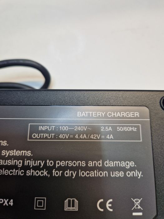 Incarcator bicicleta electrica Shimano Steps EC-E6000 4A