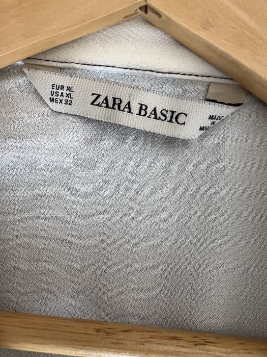 Rochie subtire din viscoza, eleganta, lejera, vaporoasa, crem de la Zara XL