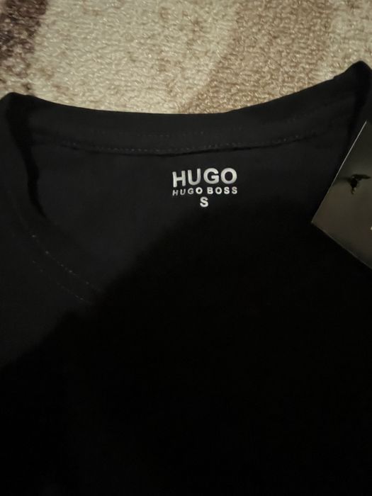 Hugo Boss T-shirt- размер(S)