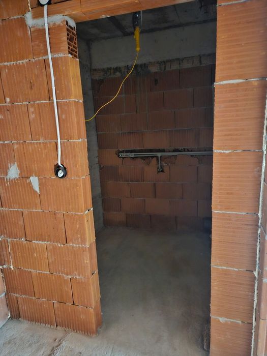 Продава се Двустаен апартамент в Свиленград - 68 кв.м за 561 €/кв.м - Снимка #5