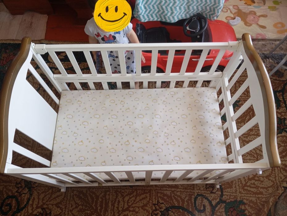 Продам детскую кроватку