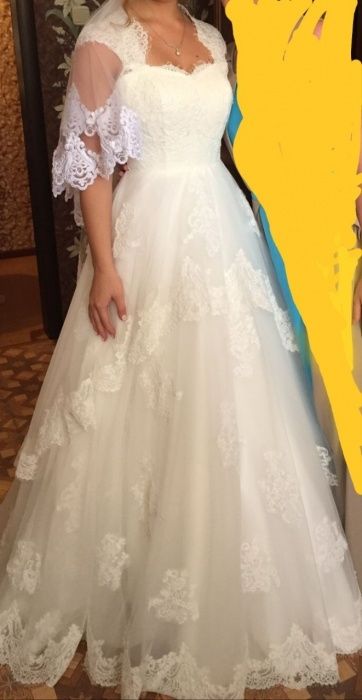 Свадебное платье, в подарок туфли