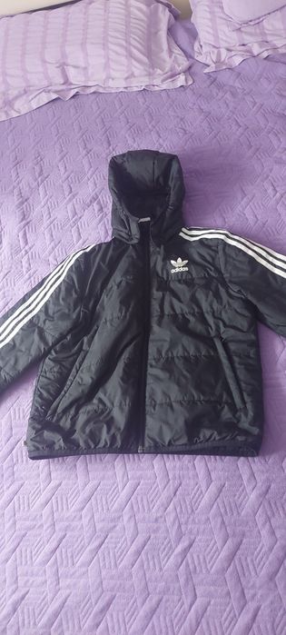 Geaca adidas copii mărimea 140 pt 10-11 ani =150 Ron