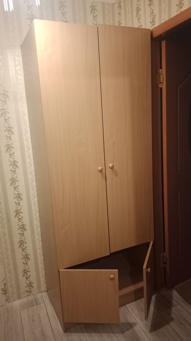 Продаю шкаф мебель