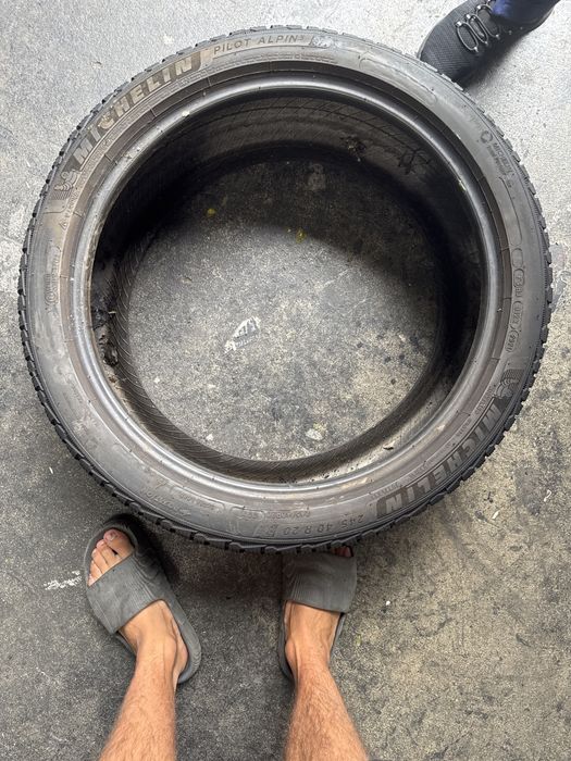 245/40/20 Michelin M+S