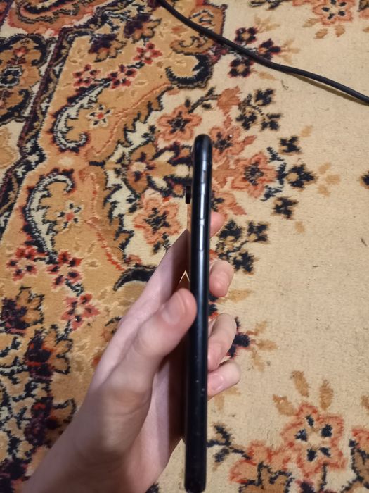 Обменяю айфон хр