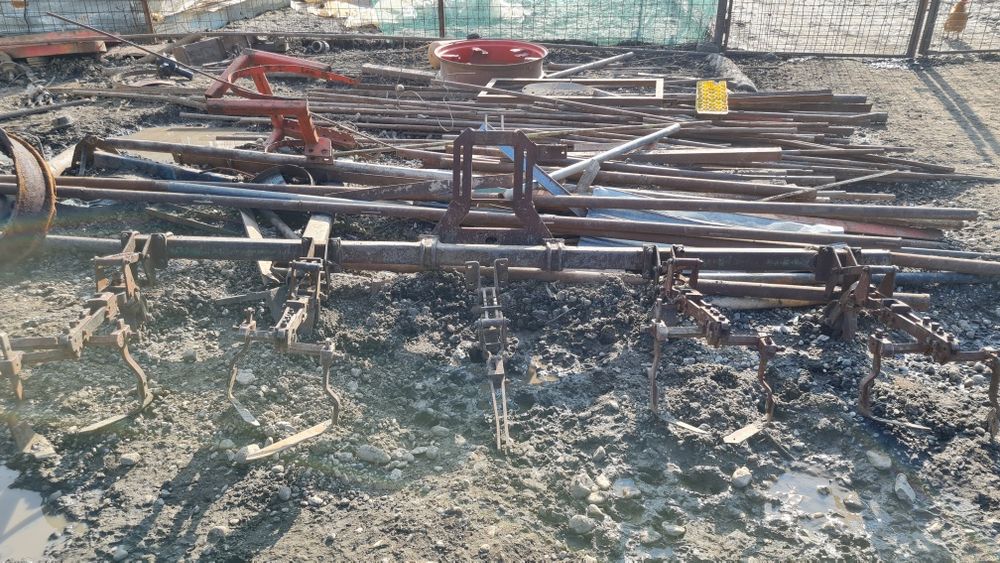 Vând utilaje  agricole 
Plug 2 brazde romanesc 
Cositoare turceasca 
G