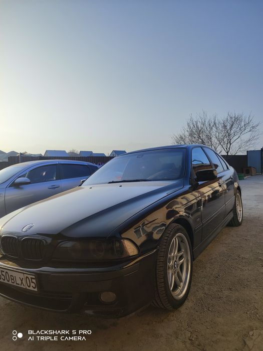 Продам свою BMW 528 е39