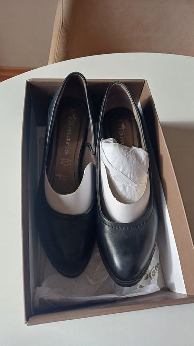 Кожени обувки Tamaris