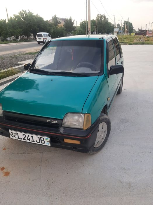 Holati yaxshi. Benzinda