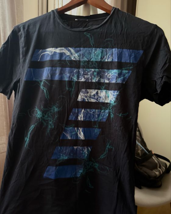 Armani тениска 7 с сини орнаменти