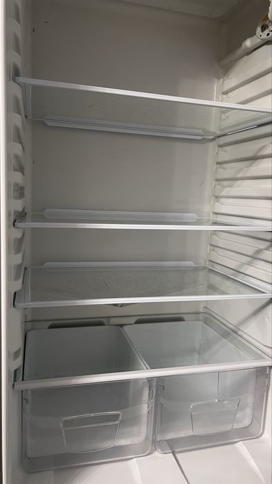 Холодильник Indesit