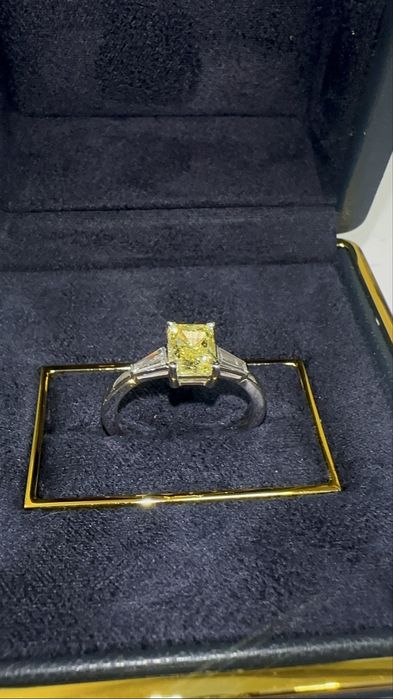 Лаб брилиант золото