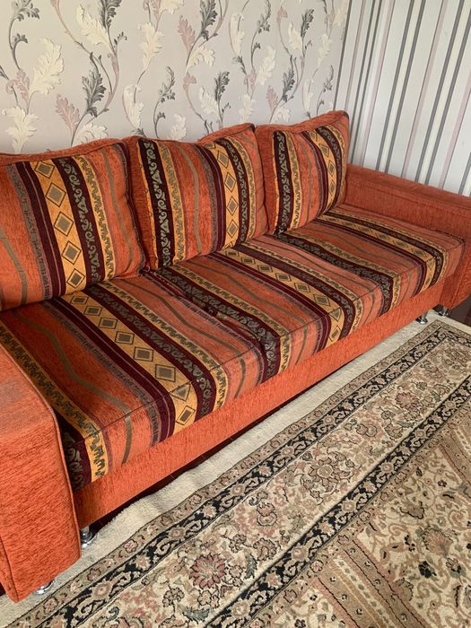 Продается диван+софа+кресла