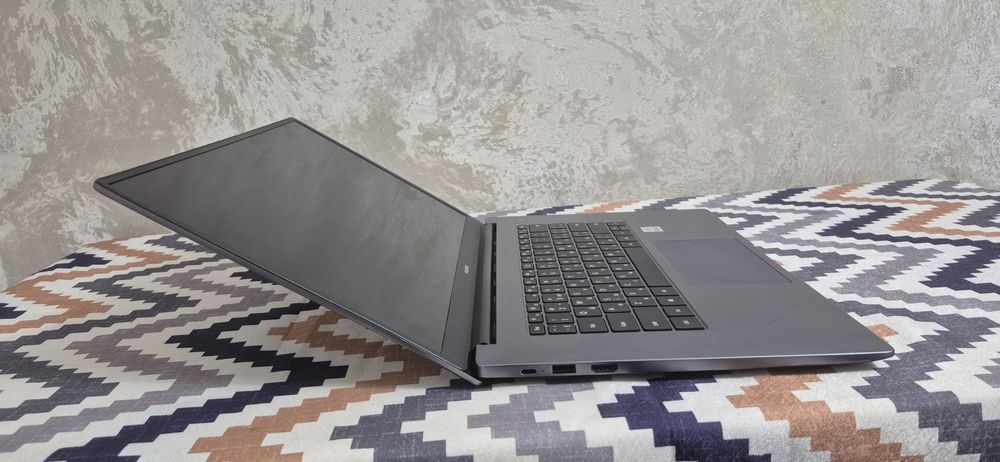 Huawei D15 ноутбук