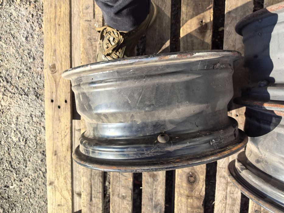 14 цола 5 х 100 мм Шкода Румстер + Фолксваген - 6 Инча / ЕТ 37