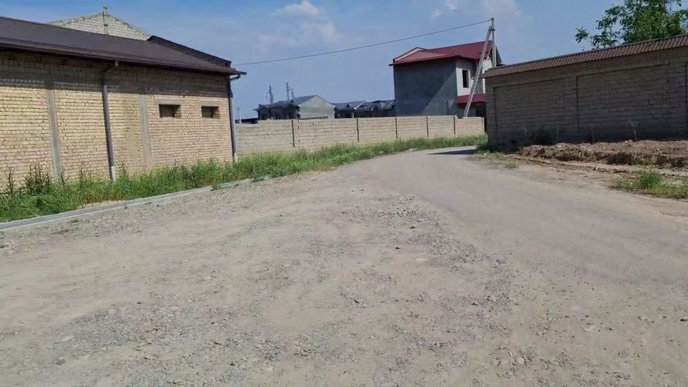 Срочно ""Мехнат"да уй-коробка сотилади