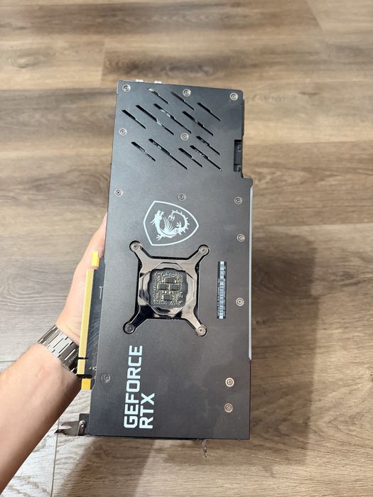 GeForce RTX 3070 MSI Gaming Z Trio
