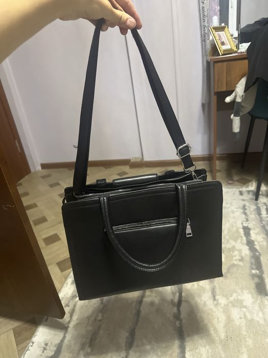 Продам женскую сумку