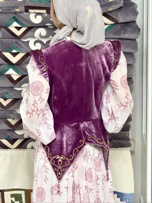 Шәй көйлегі сатылады!