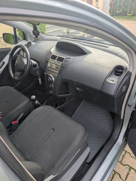 TOYOTA Yaris 2009 — imagine 2