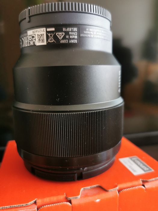Обектив Sony e 85 1.8