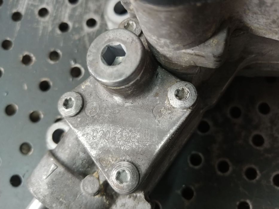 pompa vacuum  2.0 tdi bmp passat b6 audi a3 vw touran golf 5 golf  seat leon skoda octavia 2 038145209n