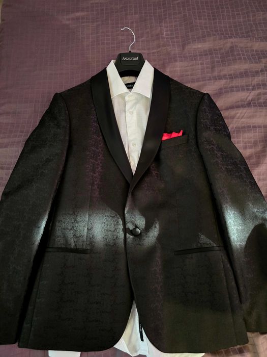 Цял костюм: Andrews