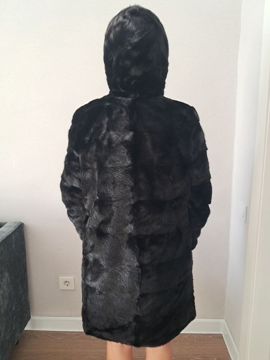Продам норковую шубу