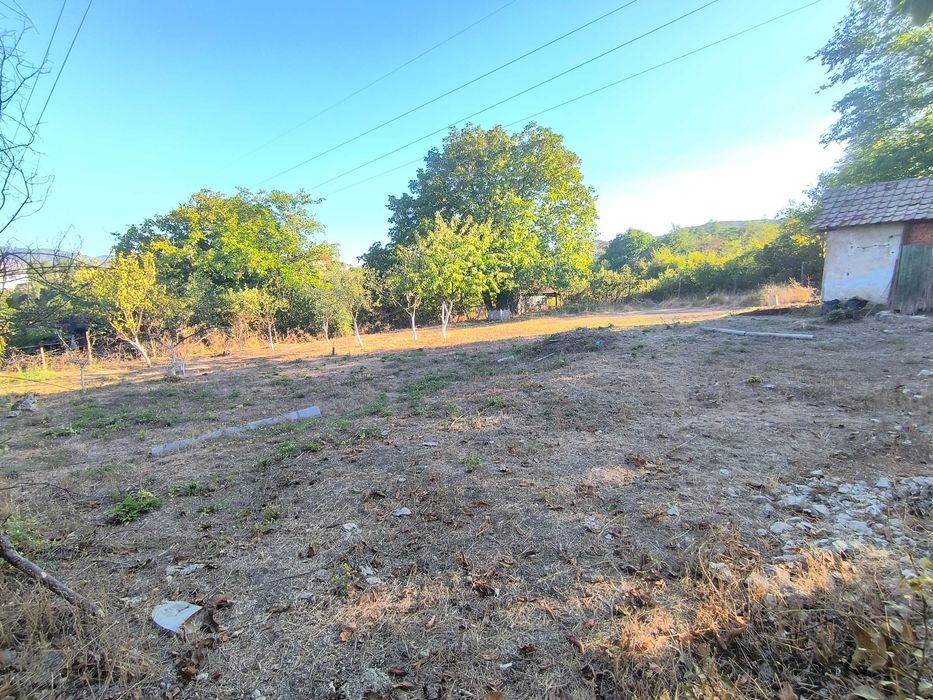 Продава се Къща в Кърджали, Веселчане - 520 кв.м за 69 €/кв.м - Снимка #2