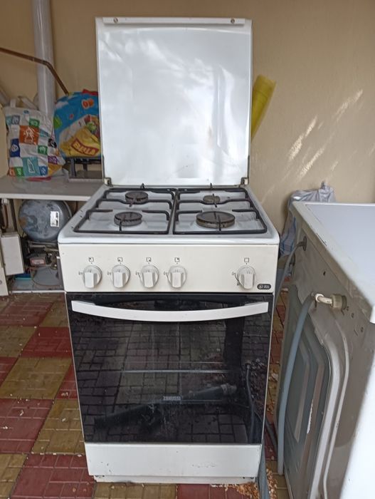 Aragaz Zanussi funcțional
