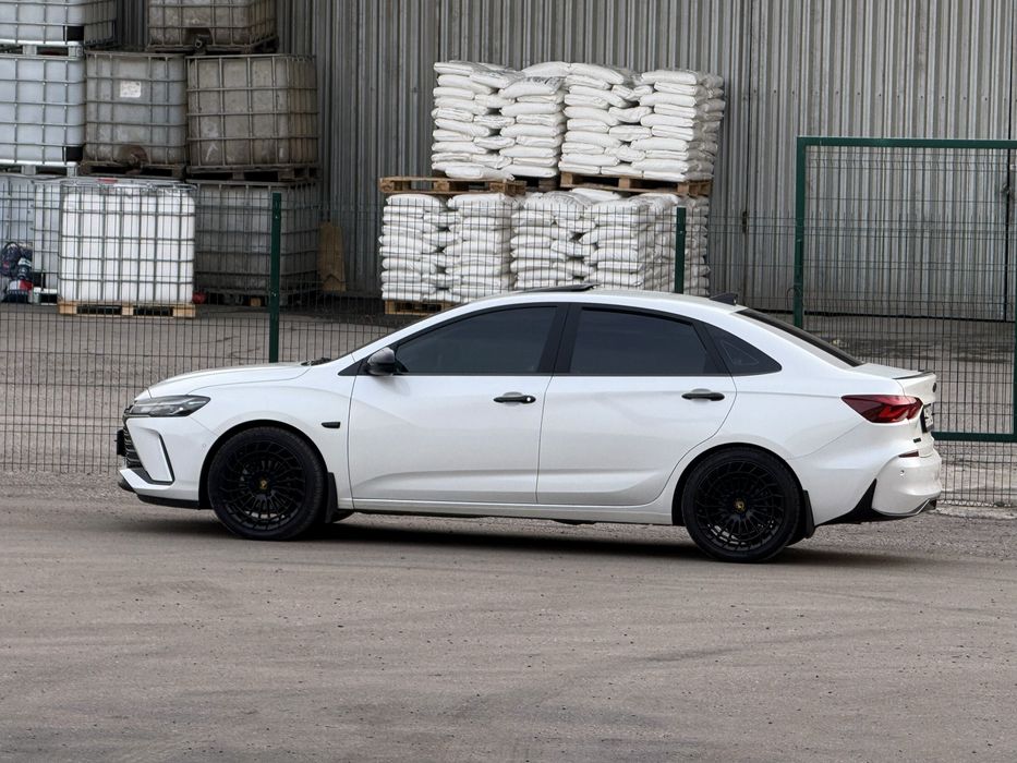 Monza 1,3 турбо. монза 1.3 турбо