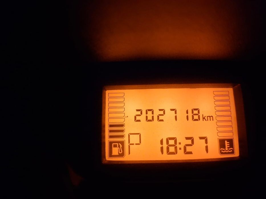 Рено Дастер 2,0 лит