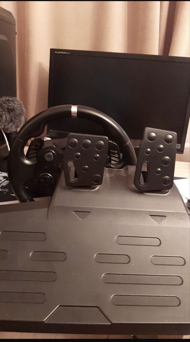 Игровой руль для начинаюших