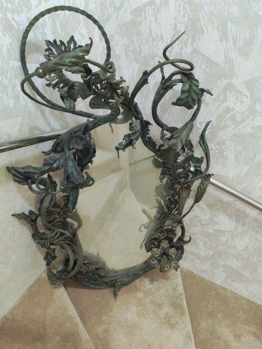 Эксклюзивное зеркало в стиле модерн (Art Nouveau)