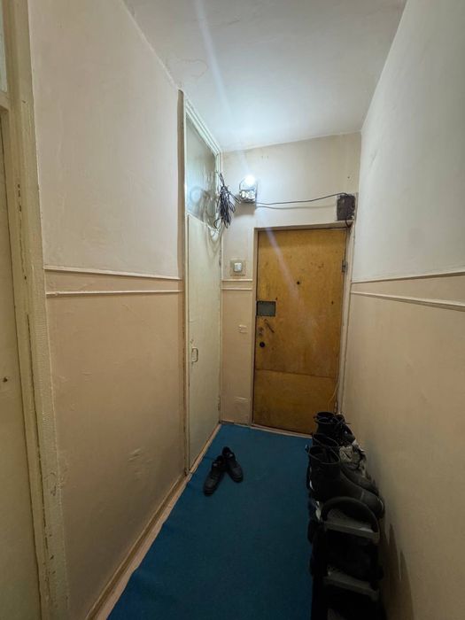 Продается 2 комнотная квартира