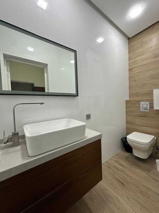 Аренда офиса в центре 145м2 - 8 комнат, ул. Мирабад, ор-р:Госпитальный