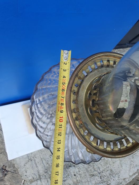 Lampă pe petrol sau gaz