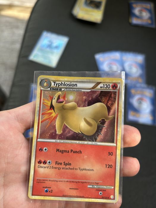 Pokemon карти оригинални