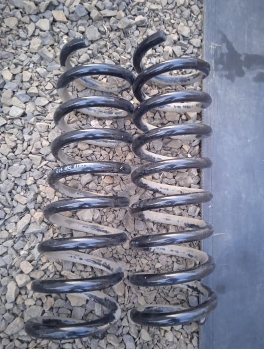 Пружина мерс 210.