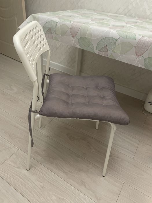 Продам стул Ikea в отличном состоянии