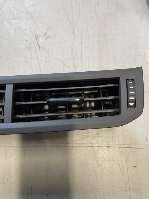 Grila aerisire centrala vw t-cross