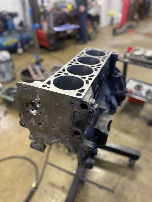 Продам  двигатель  на Газель ! 406 инжектор!