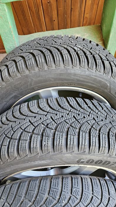Jante aliaj VW Aspen Good Year 205/55 R16 originale VW + capacele VW
