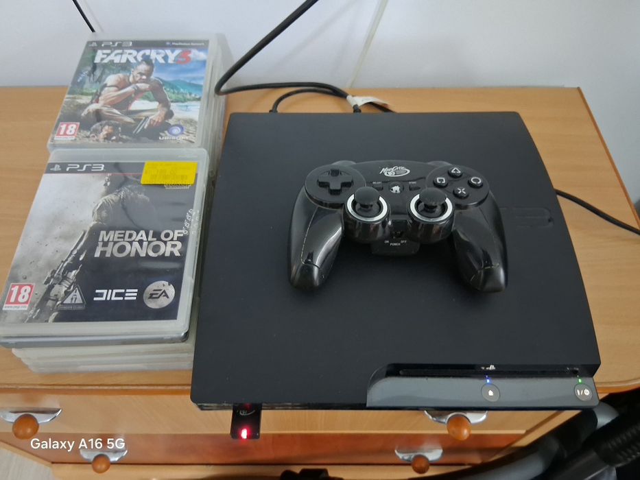 PlayStation 3 Slim ( in stare buna)