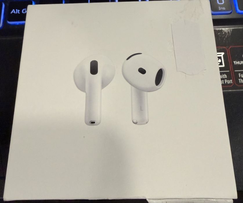 Слушалки  Apple Airpods 4