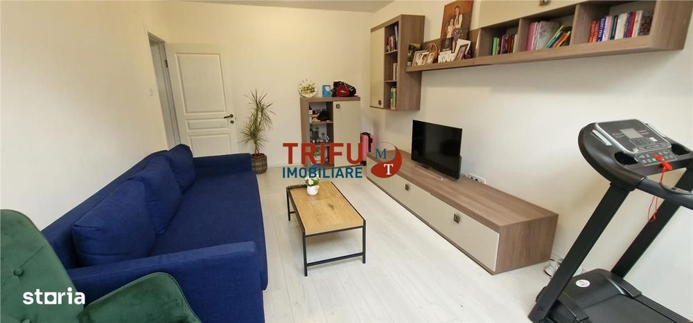 Apartament cu scara interioara 3 camere de vanzare zona Centru — fotografia 3