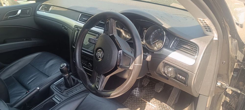 Dezmembrez Skoda Superb II (3T4) [Fabr 2008-2015]