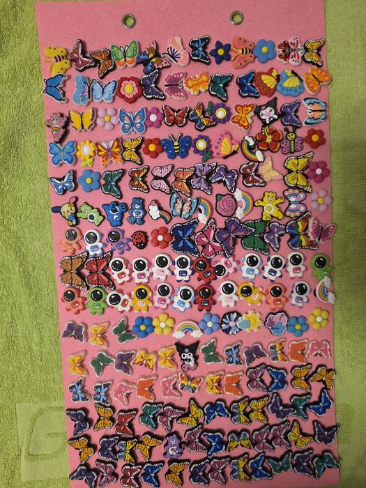 Accesorii crocs  hello kitty / fluturi /flori/ 10 bucați