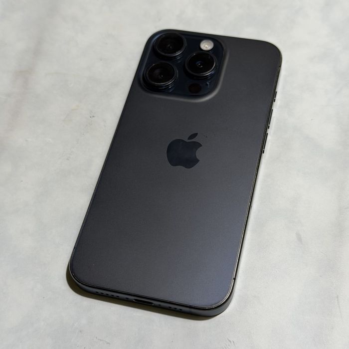 iPhone 15 Pro 128GB син